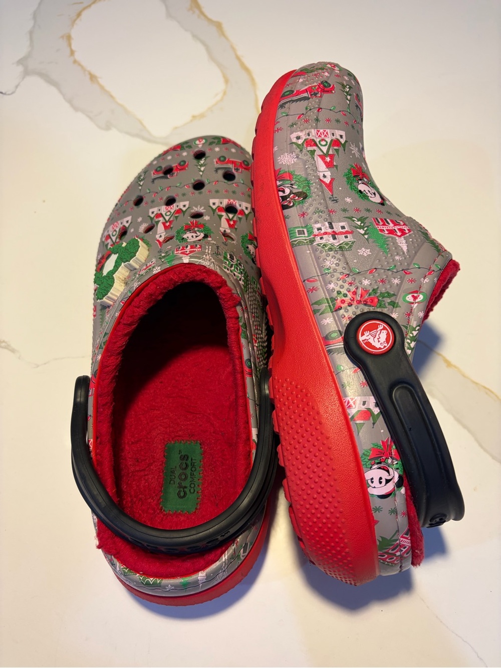 Crocs Disney Parks Holiday Mickey Mouse Fleece Lined Classic Clogs Women 9/Men 7 - Picture 6 of 9